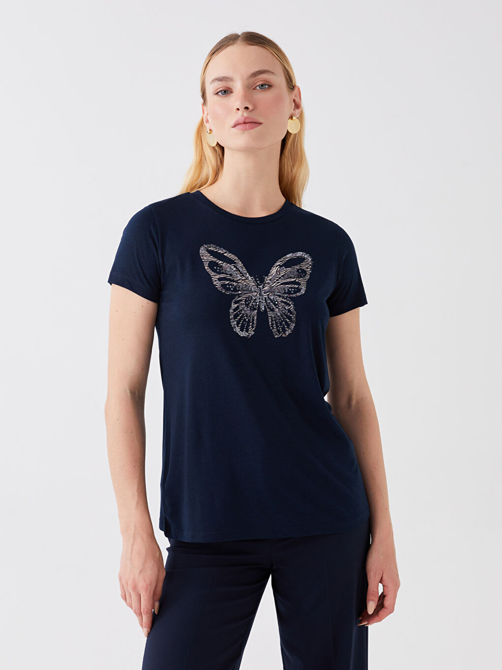 Футболка с круглым вырезом, пайетками и коротким рукавом для женщин