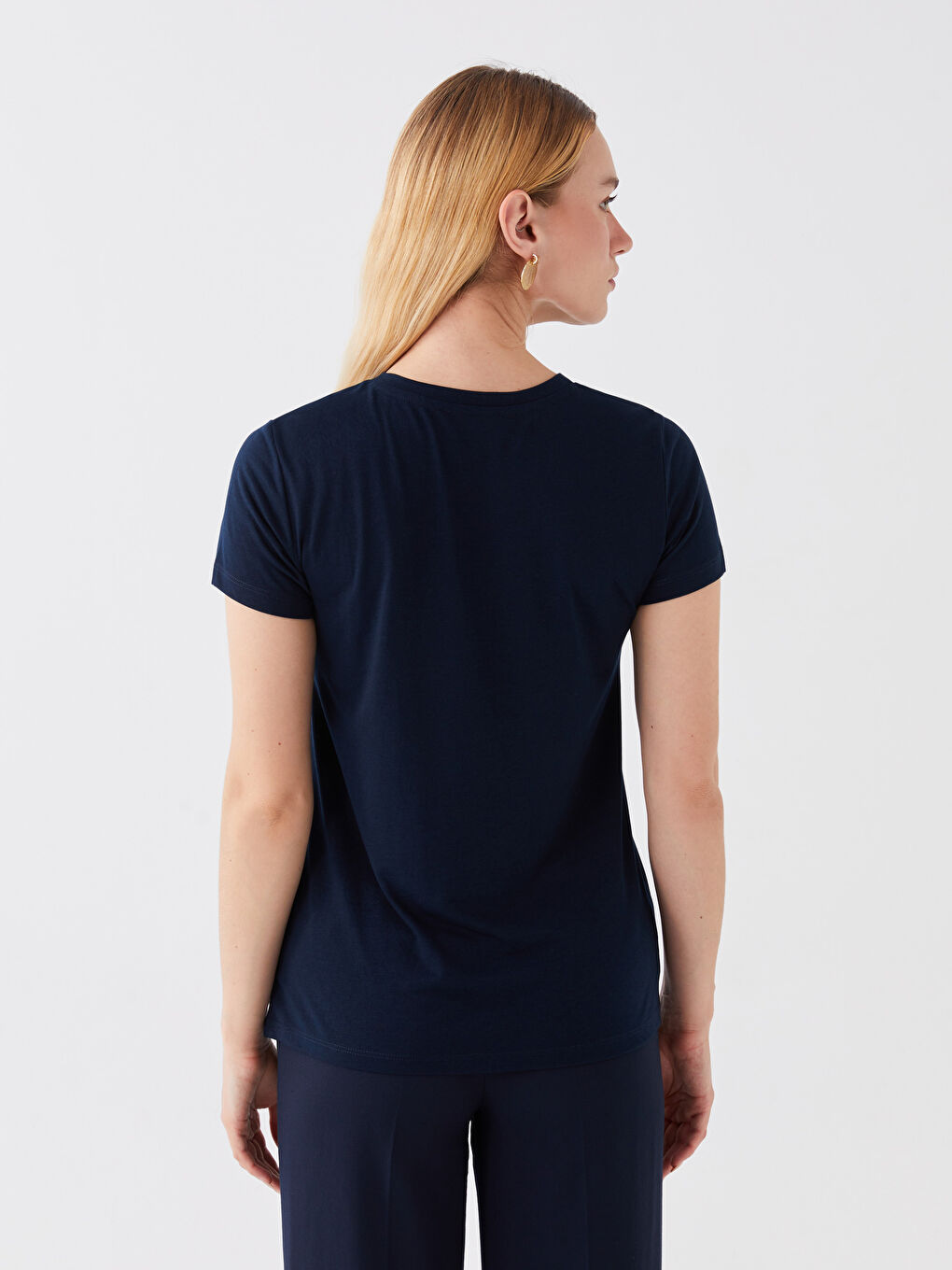 Футболка с круглым вырезом, пайетками и коротким рукавом для женщин-8