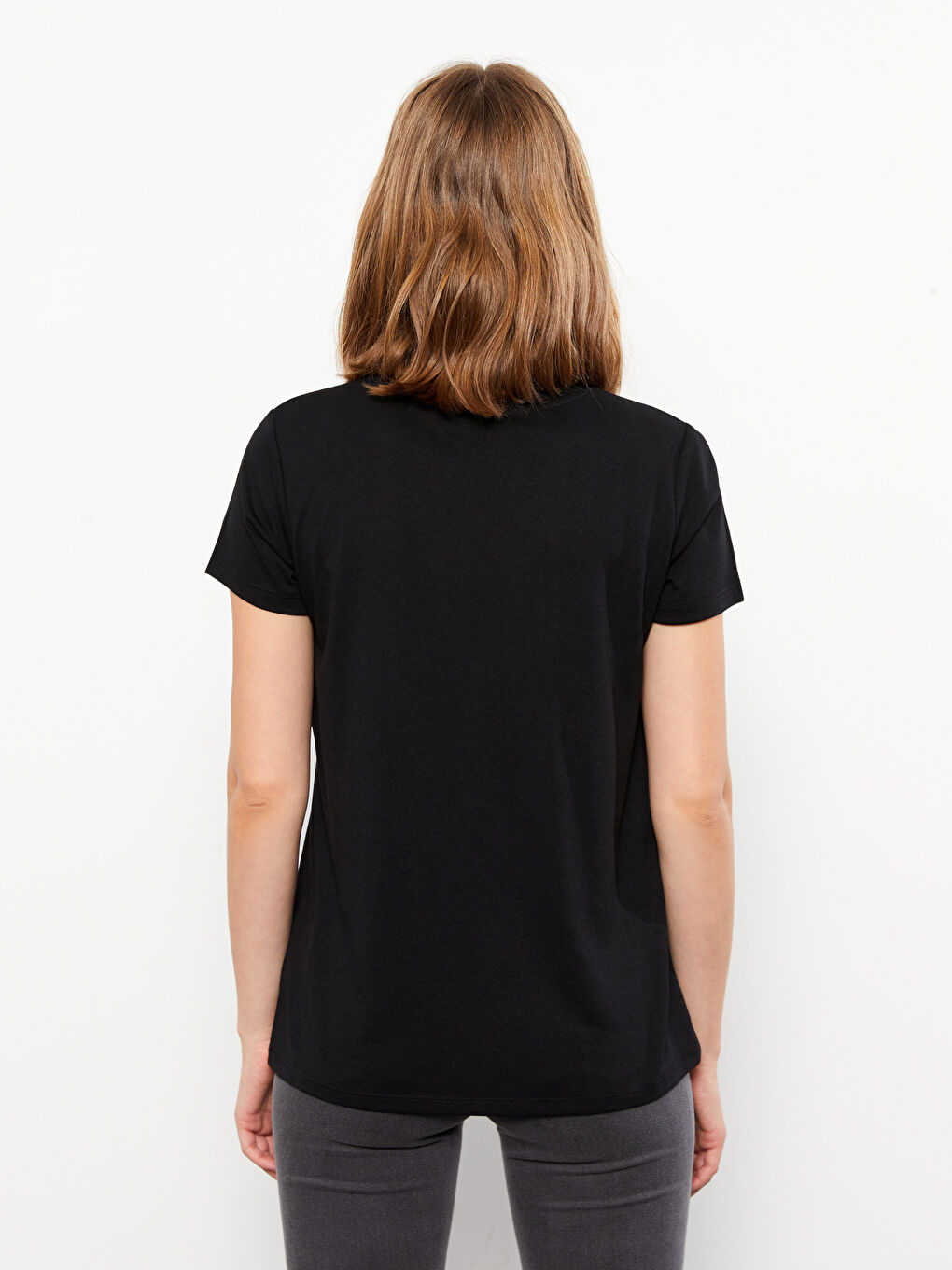 تي شيرت نسائي بأكمام قصيرة ونقشة وياقة دائرية-4