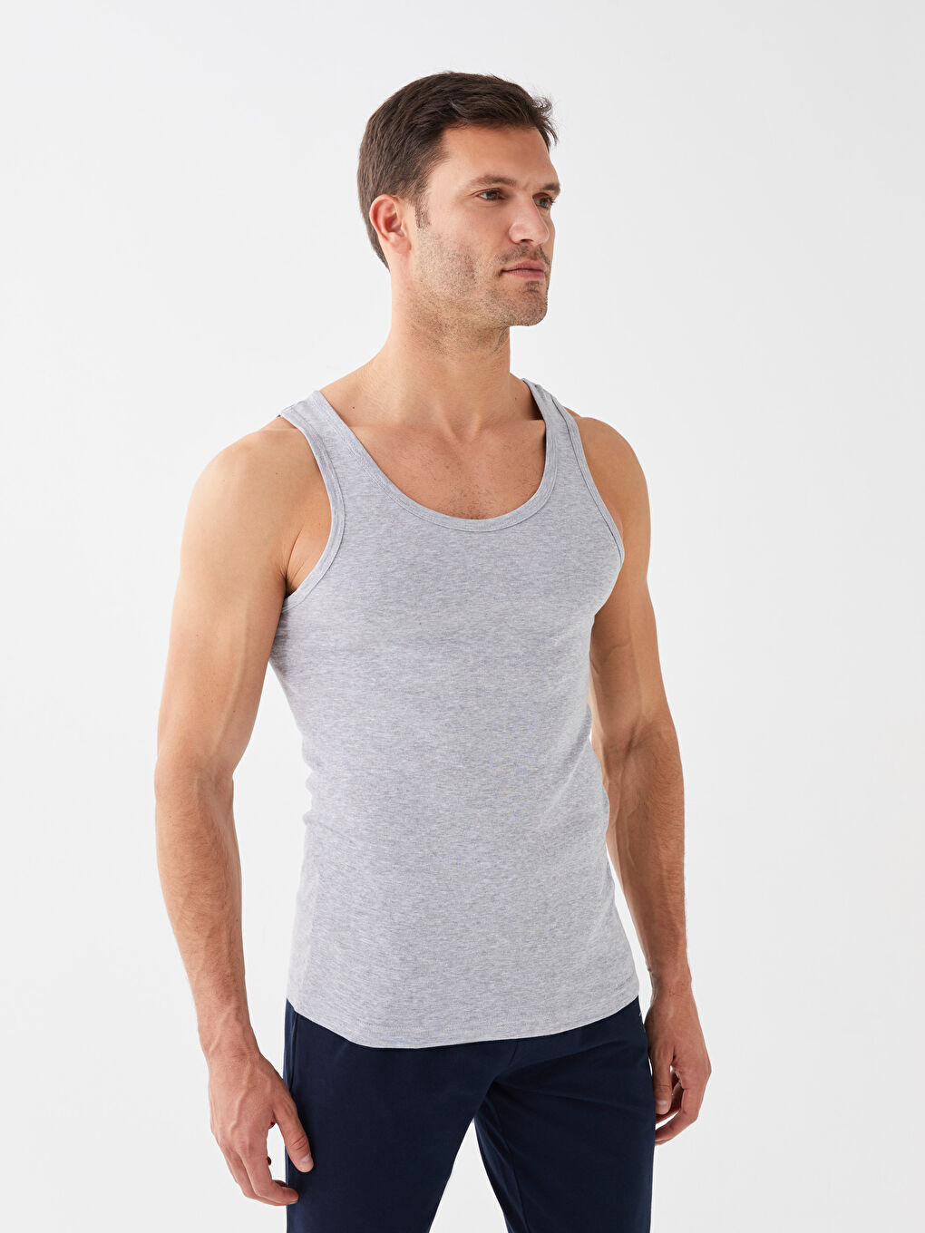 Мужская базовая хлопковая майка с U-образным вырезом в 2 упаковках-1