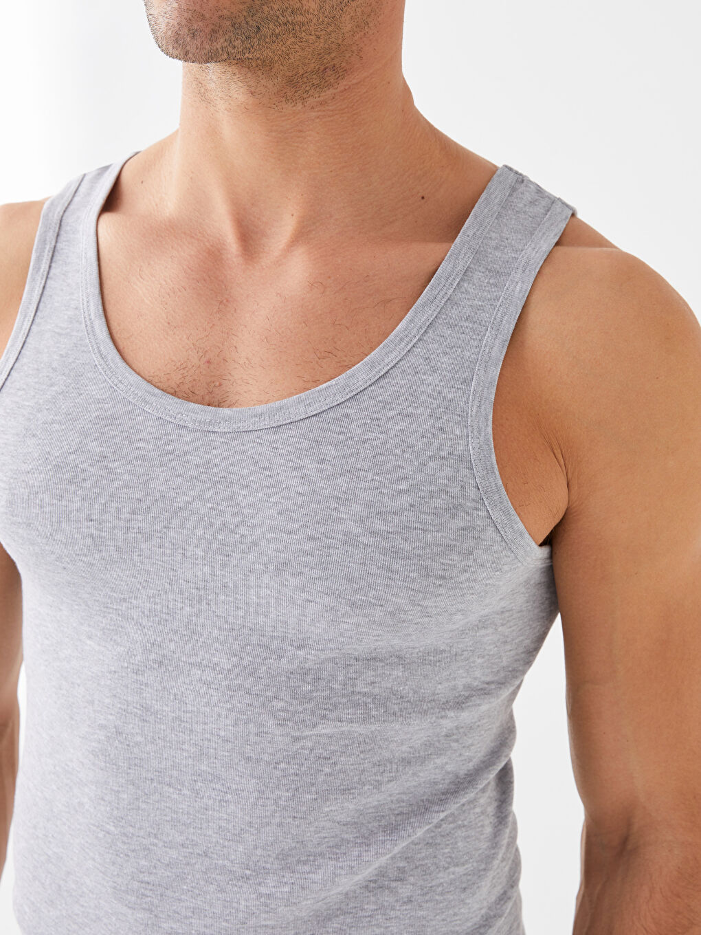Мужская базовая хлопковая майка с U-образным вырезом в 2 упаковках-3