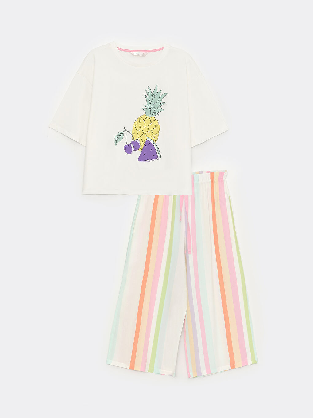 Karışık Bisiklet Yaka Baskılı Kısa Kollu Kadın Kaprili Pijama Takımı-6