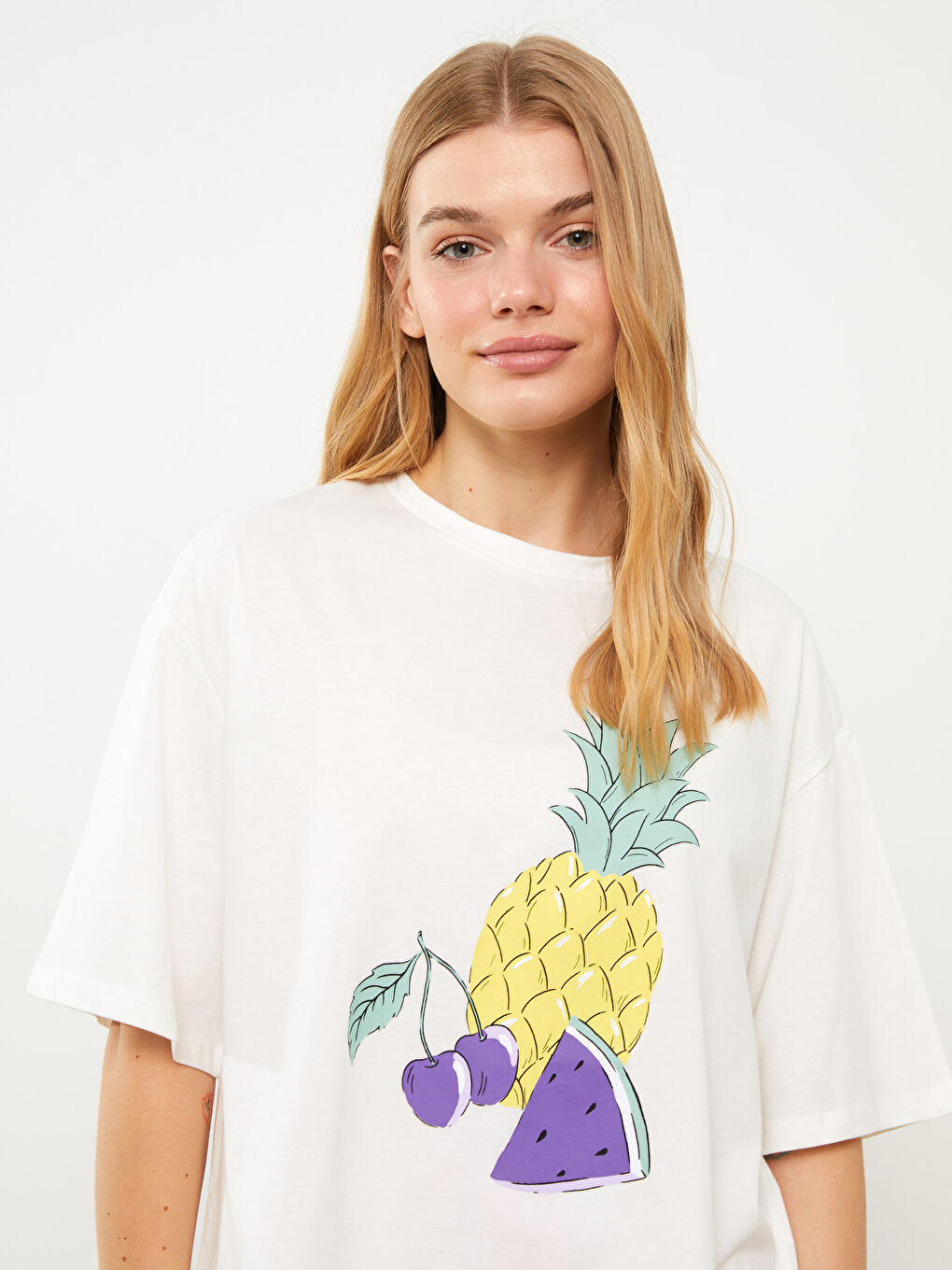 Karışık Bisiklet Yaka Baskılı Kısa Kollu Kadın Kaprili Pijama Takımı-3