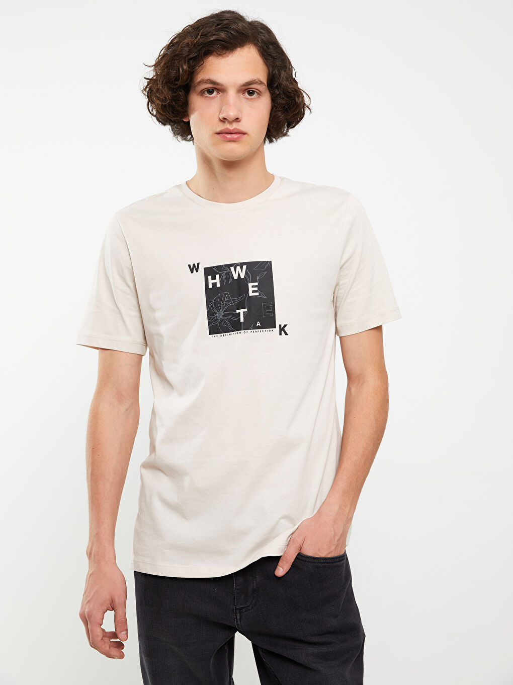 تيشيرت رجالي ياقة دائرية كم قصير مطبوع قطن ممشط