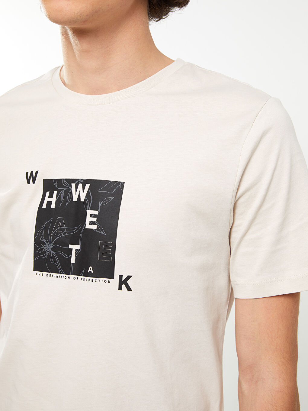 تيشيرت رجالي ياقة دائرية كم قصير مطبوع قطن ممشط-3