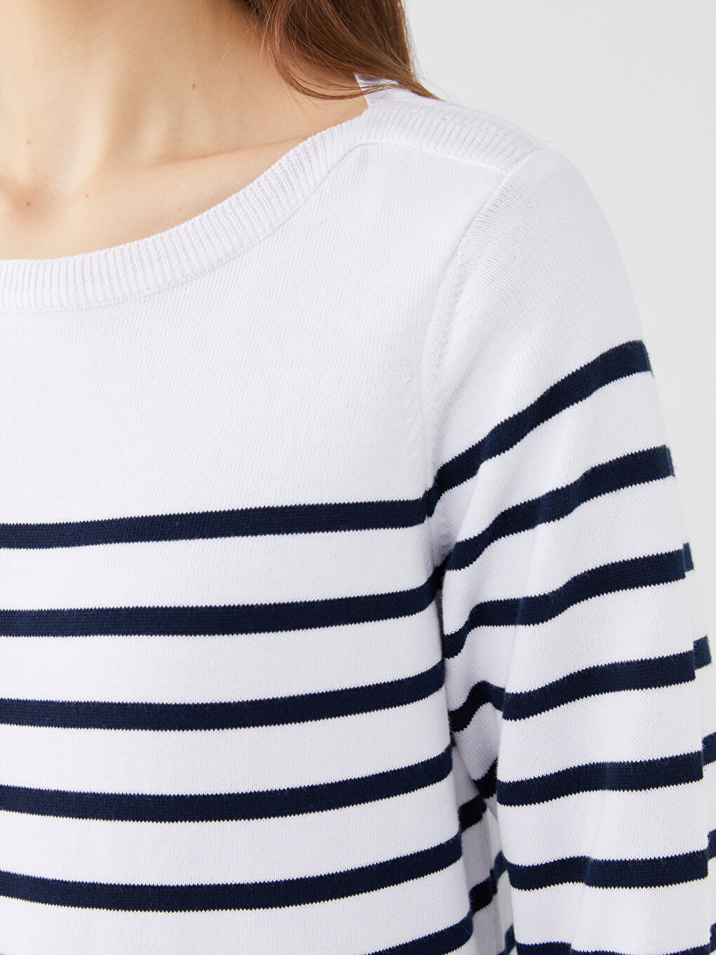 Crew Neck Striped Long Sleeve Women's Knitwear Sweater-3