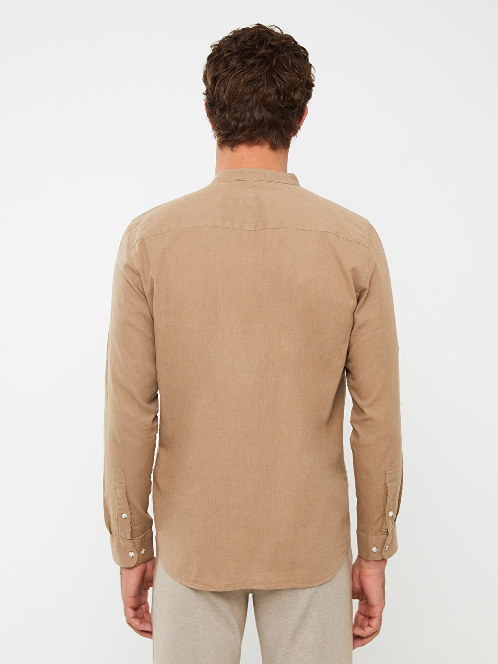 Ерлерге арналған тар пішім ұзын жең зығыр қоспасы жейде-4