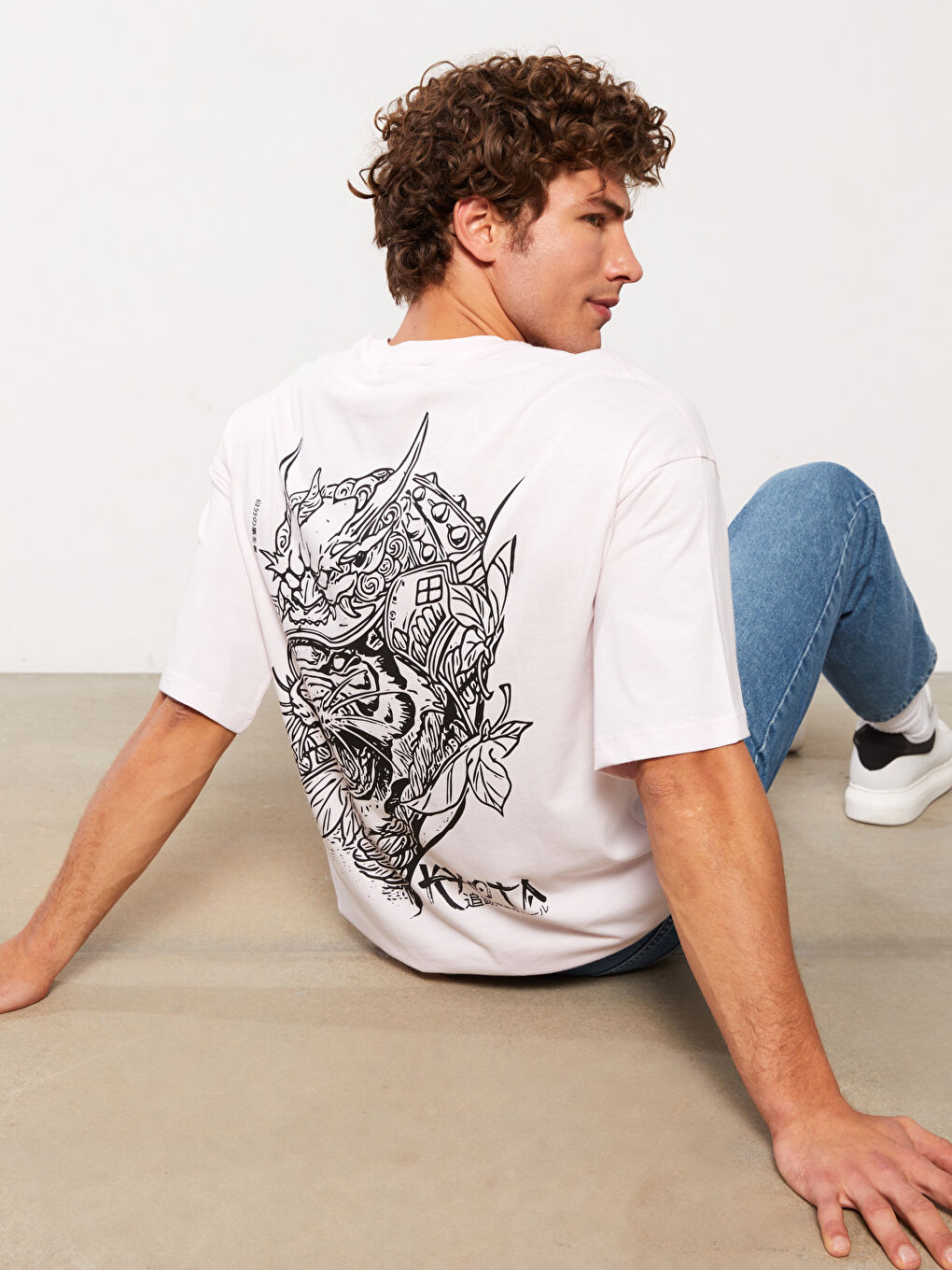 Pembe Bisiklet Yaka Kısa Kollu Baskılı Penye Erkek Tişört