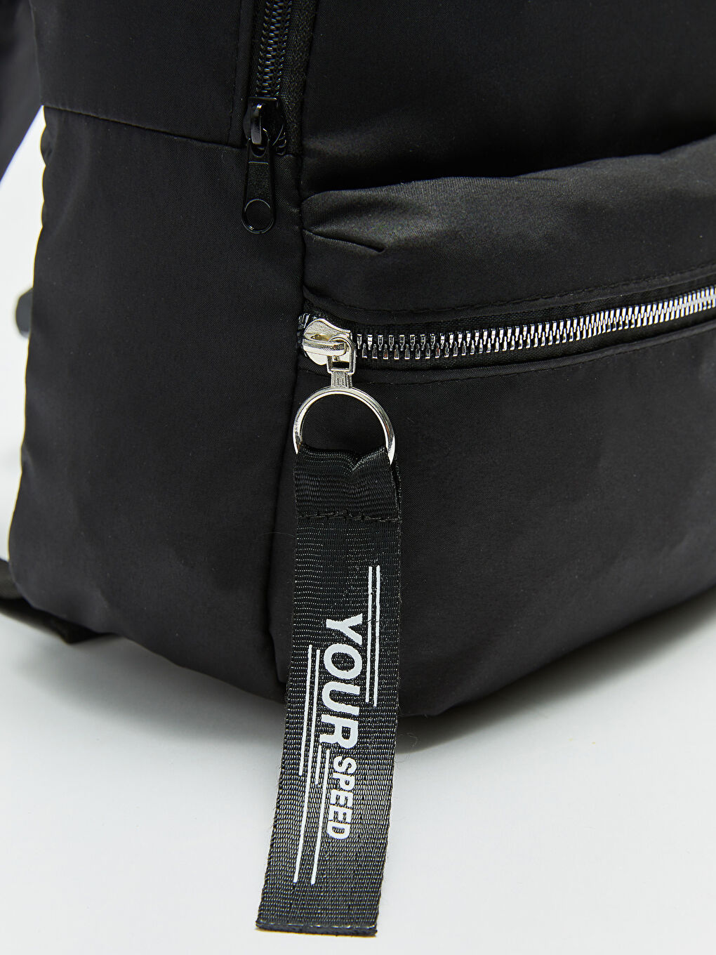 Siyah Paraşüt Kumaş Yazı Baskılı Kadın Sırt Çantası-7