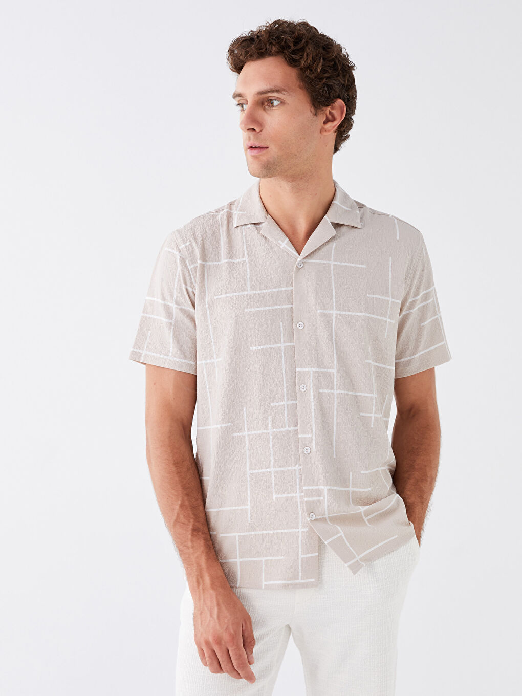 Bej Regular Fit Kısa Kollu Desenli Erkek Gömlek-1