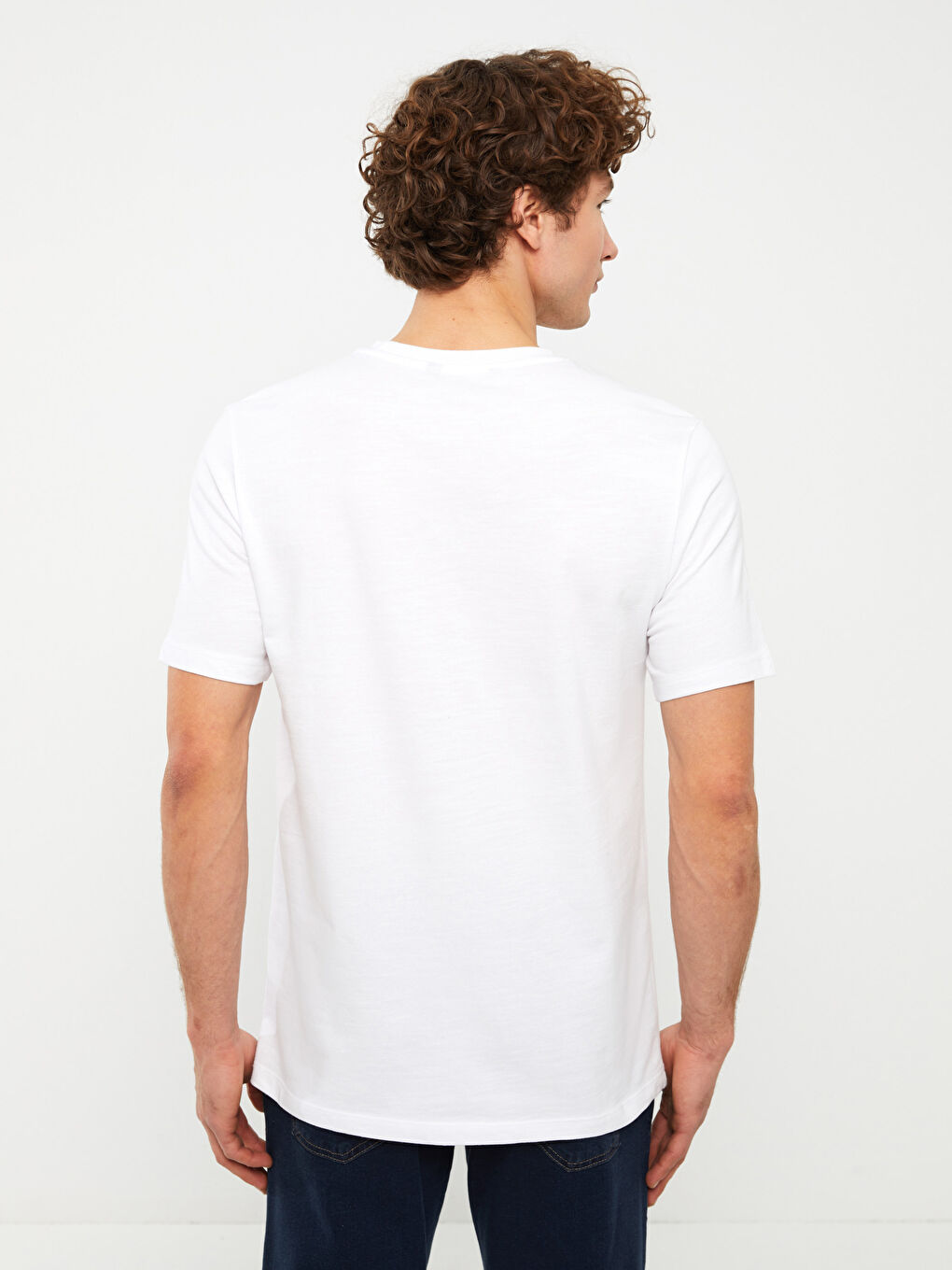 تيشيرت مطبوع برقبة دائرية وكم قصير للرجال-4