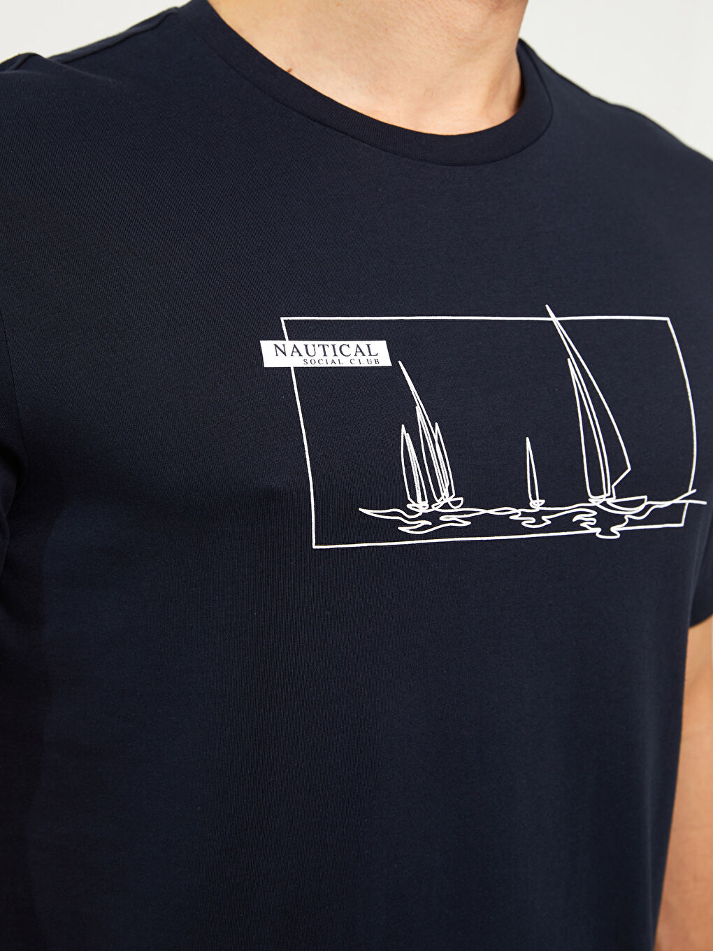 تيشيرت رجالي ياقة دائرية كم قصير مطبوع قطن ممشط-3