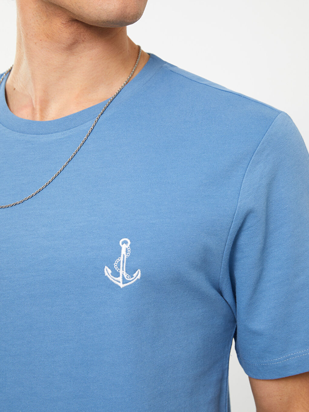 Mavi Bisiklet Yaka Kısa Kollu Nakışlı Erkek Tişört-3
