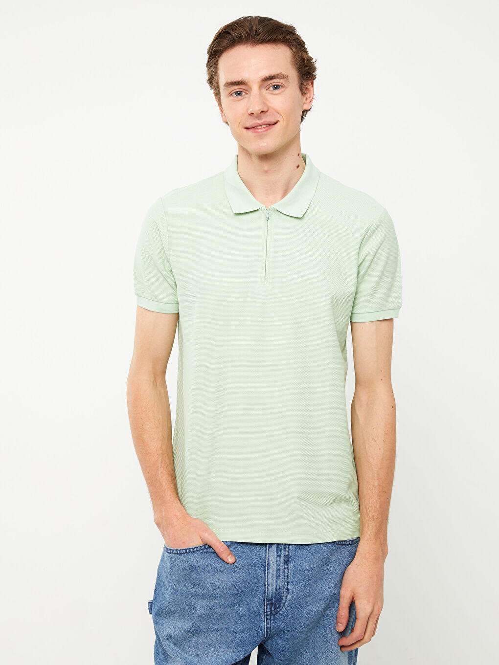 تيشيرت ياقة بولو كم قصير للرجال