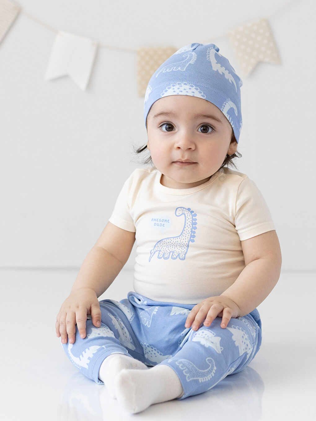 Crew Neck Short Sleeve Printed Baby Boy 3-Piece Suit-1