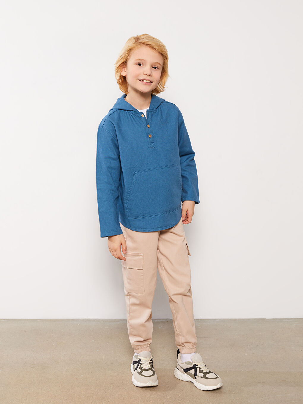 LCW Kids Relaxed Fit Hooded Boys' Shirt -S38892Z4-HBE