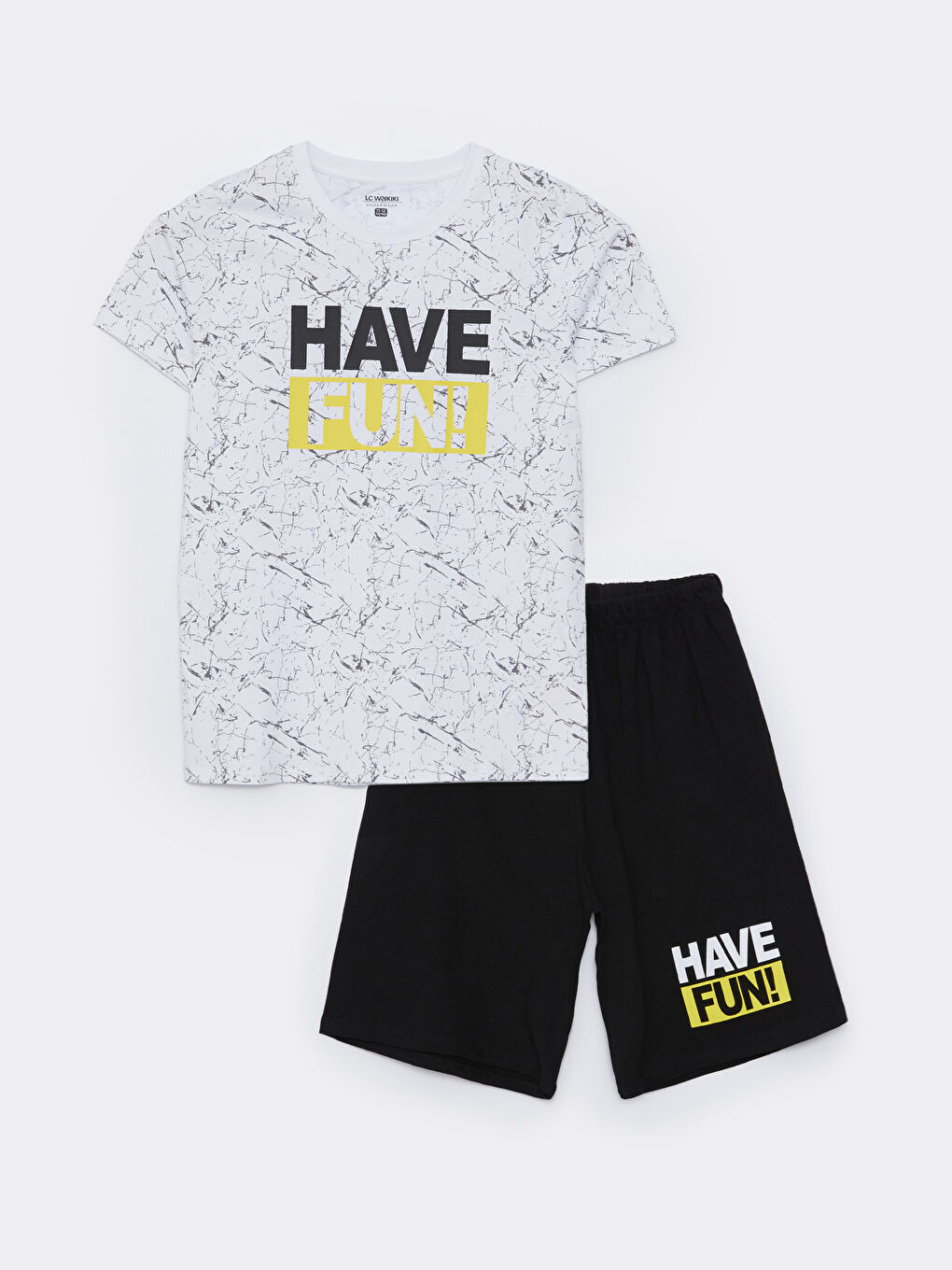 Beyaz Bisiklet Yaka Baskılı Kısa Kollu Erkek Çocuk Şortlu Pijama Takımı-3