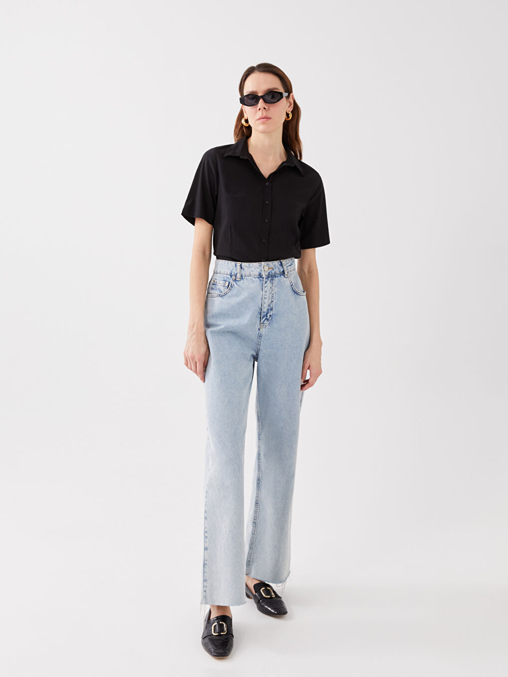 LCWAIKIKI Classic Women's Short-Sleeve Poplin Shirt With Front Buttons -S39008Z8-CVL
