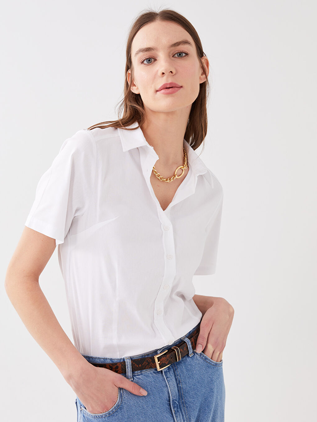 Beyaz Önden Düğmeli Kısa Kollu Kadın Poplin Gömlek-1