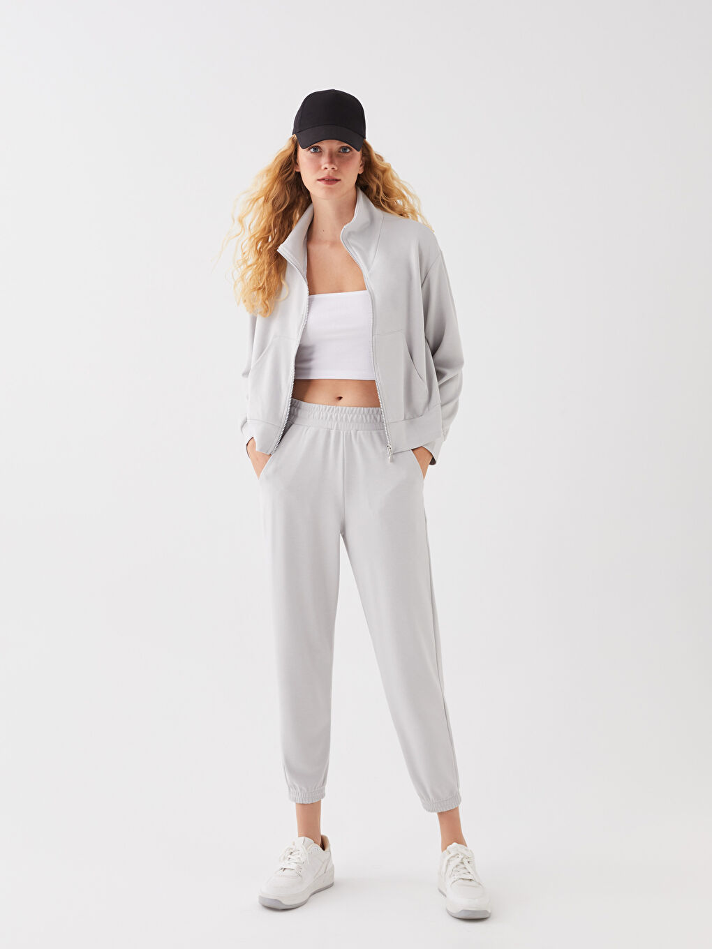 Cardigan de Sport pour Femmes à Col Cheminée-1