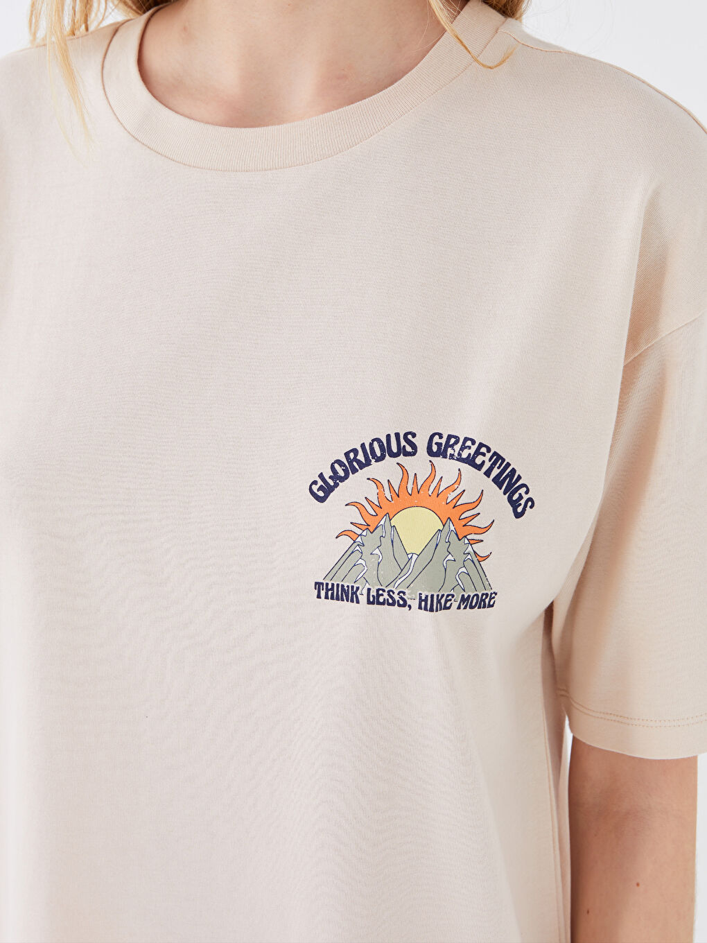 تي شيرت نساء واسع كم قصير مطبوع كول مدور-3