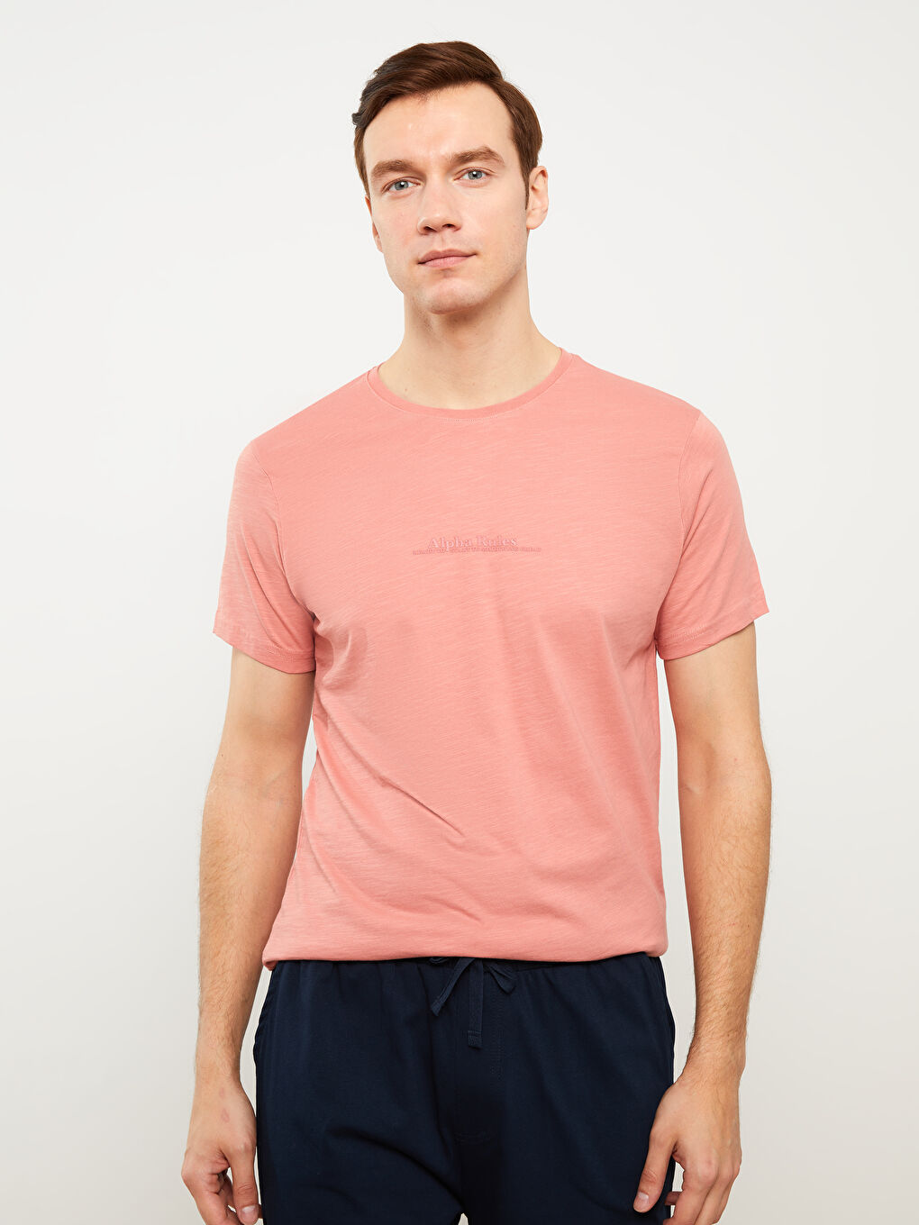 قميص بيجامة كم قصير ياقة دائرية للرجال-2