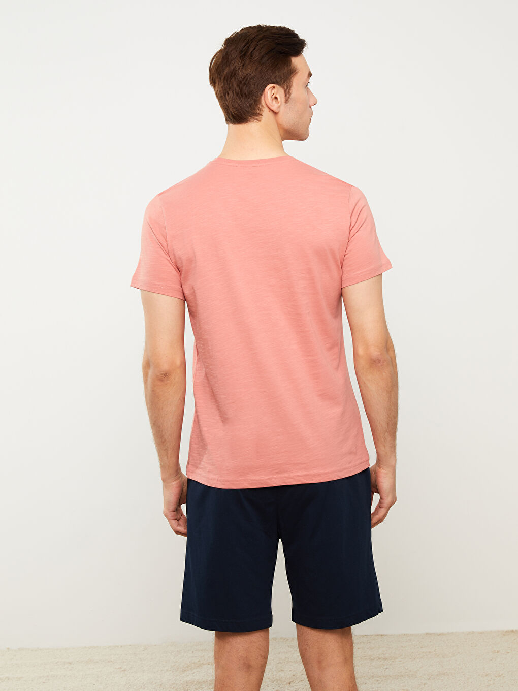 قميص بيجامة كم قصير ياقة دائرية للرجال-4