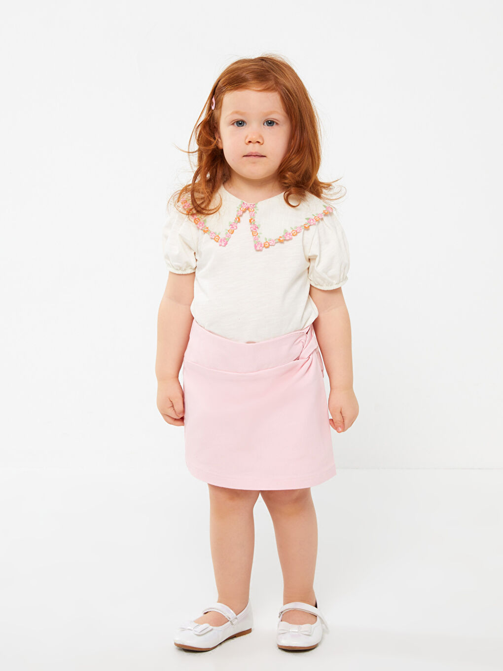 Футболка для малышки девочки с воротником Питер Пэн, коротким рукавом и вышитыми деталями-3