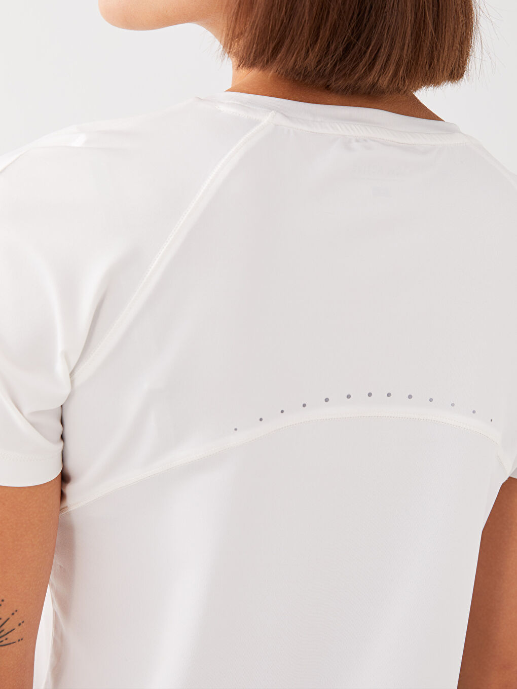 Ekru Bisiklet Yaka Baskılı Kısa Kollu Kadın Spor Tişört-3