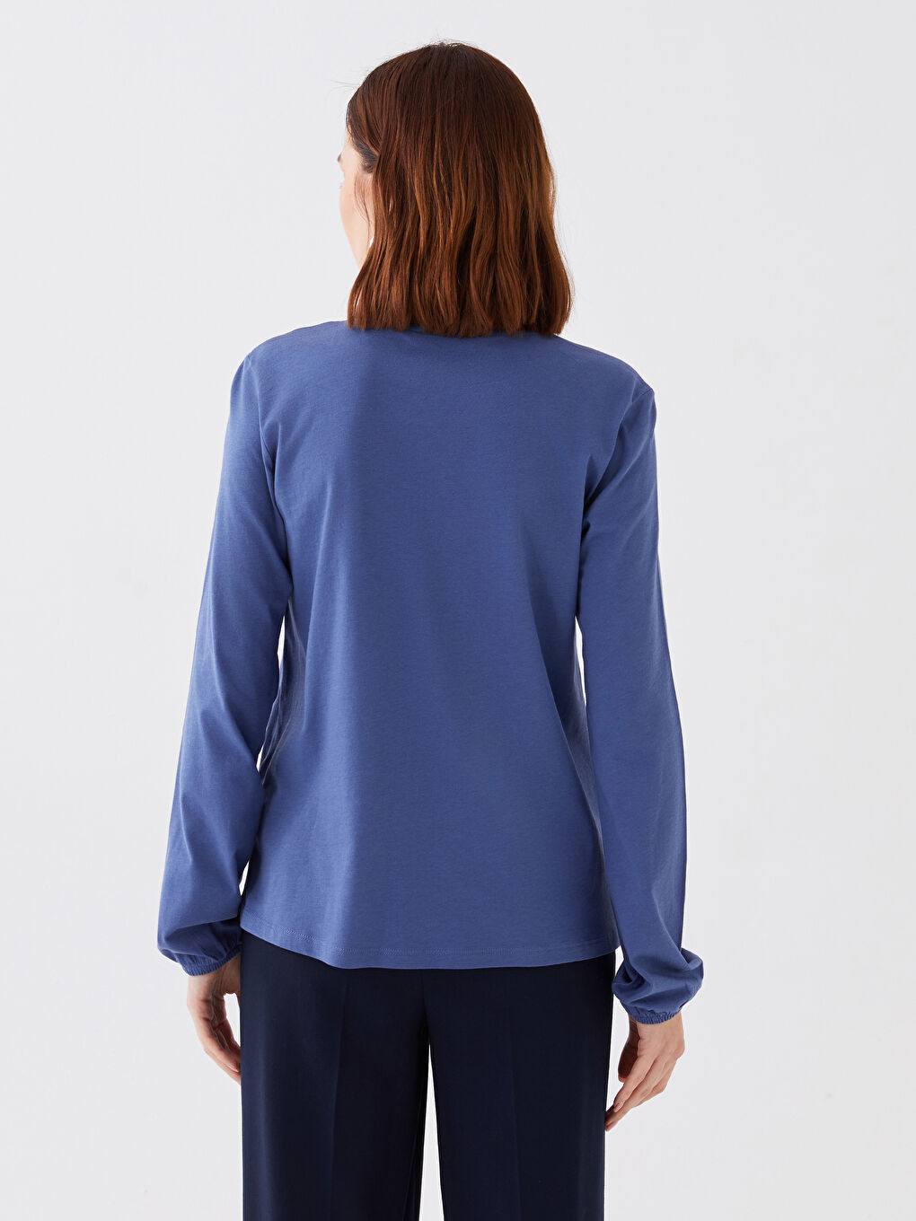 İndigo Bağlamalı Yaka Nakışlı Uzun Kollu Kadın Tişört-4