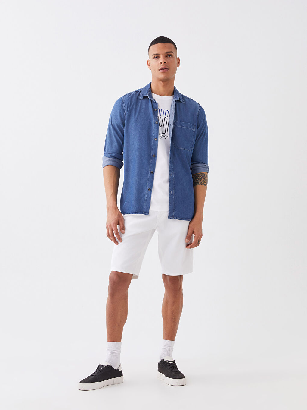 Regular Fit Long Sleeve Men's Denim Shirt-3