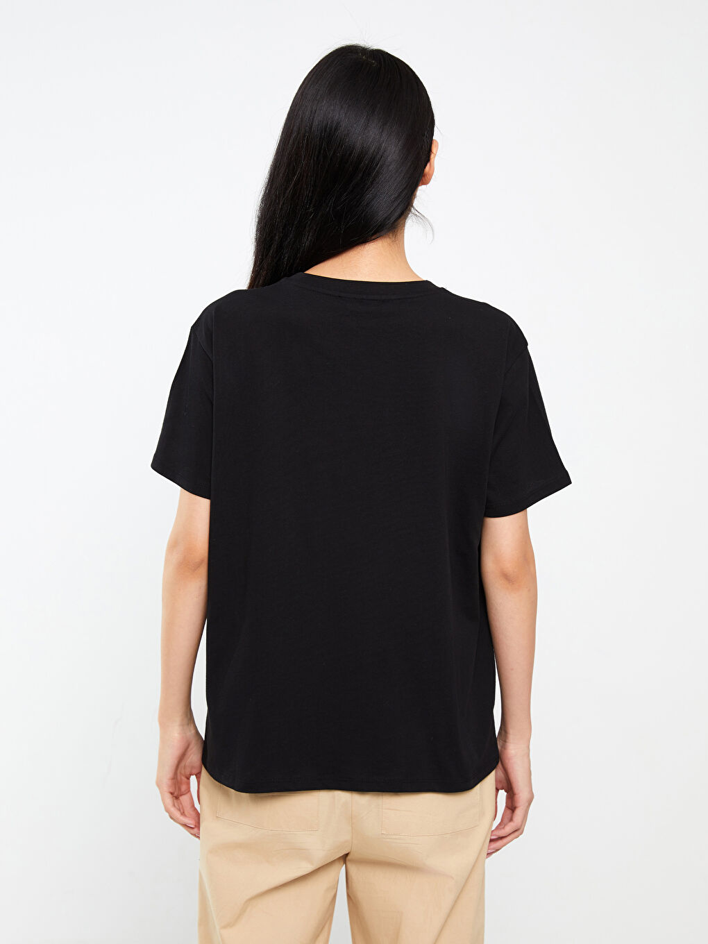 Siyah Bisiklet Yaka Baskılı Kısa Kollu Kadın Tişört-3