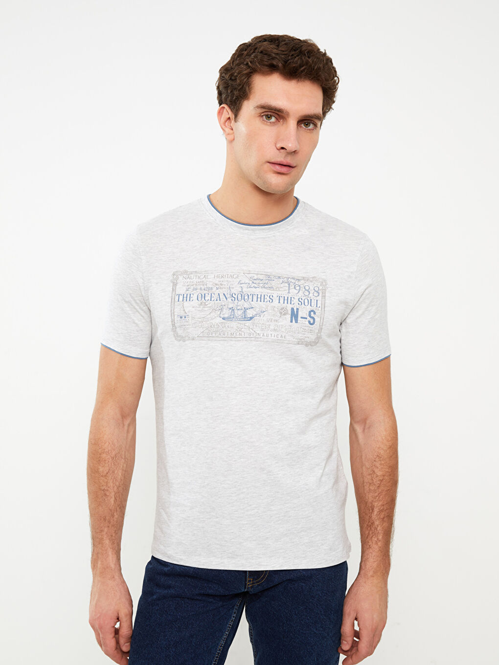 Bej Bisiklet Yaka Kısa Kollu Baskılı Penye Erkek Tişört