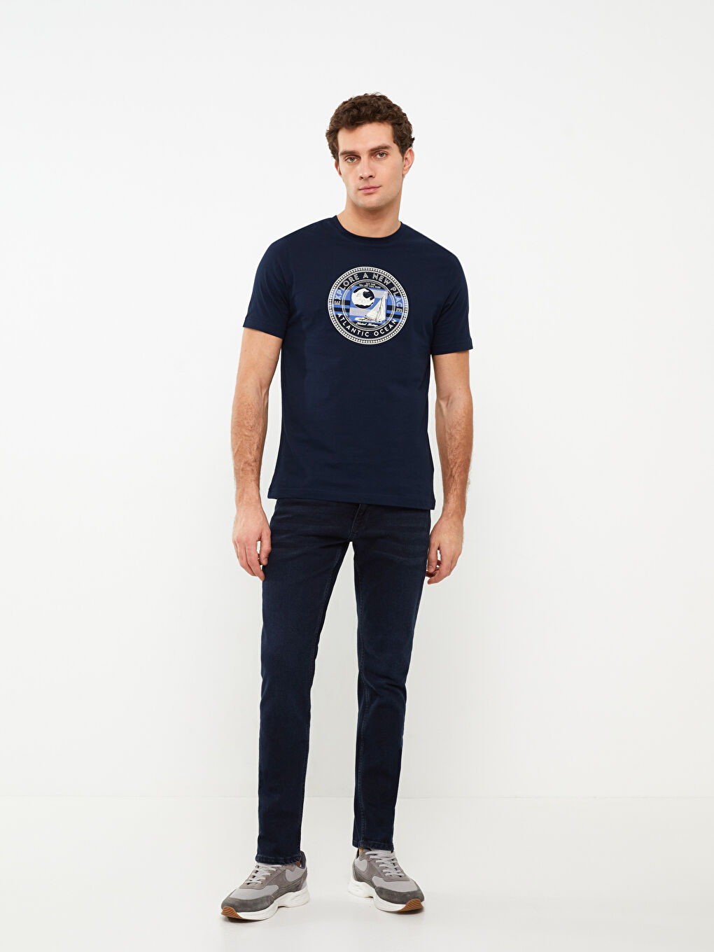 Lacivert Bisiklet Yaka Kısa Kollu Baskılı Penye Erkek Tişört-2