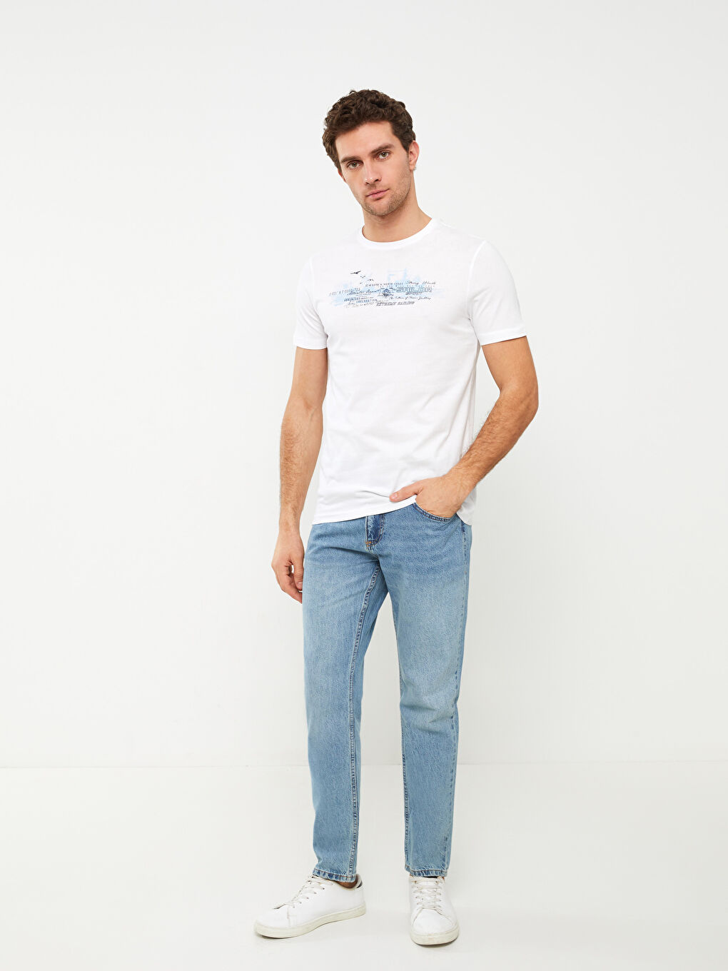 Beyaz Bisiklet Yaka Kısa Kollu Baskılı Penye Erkek Tişört-1