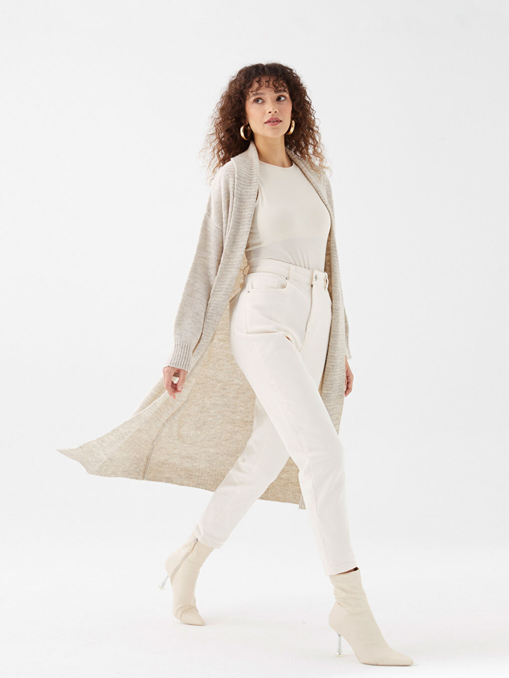 LCWAIKIKI Basic Shawl Collar Plain Long Sleeve Oversize Women's Knitwear Cardigan -S39558Z8-L8R