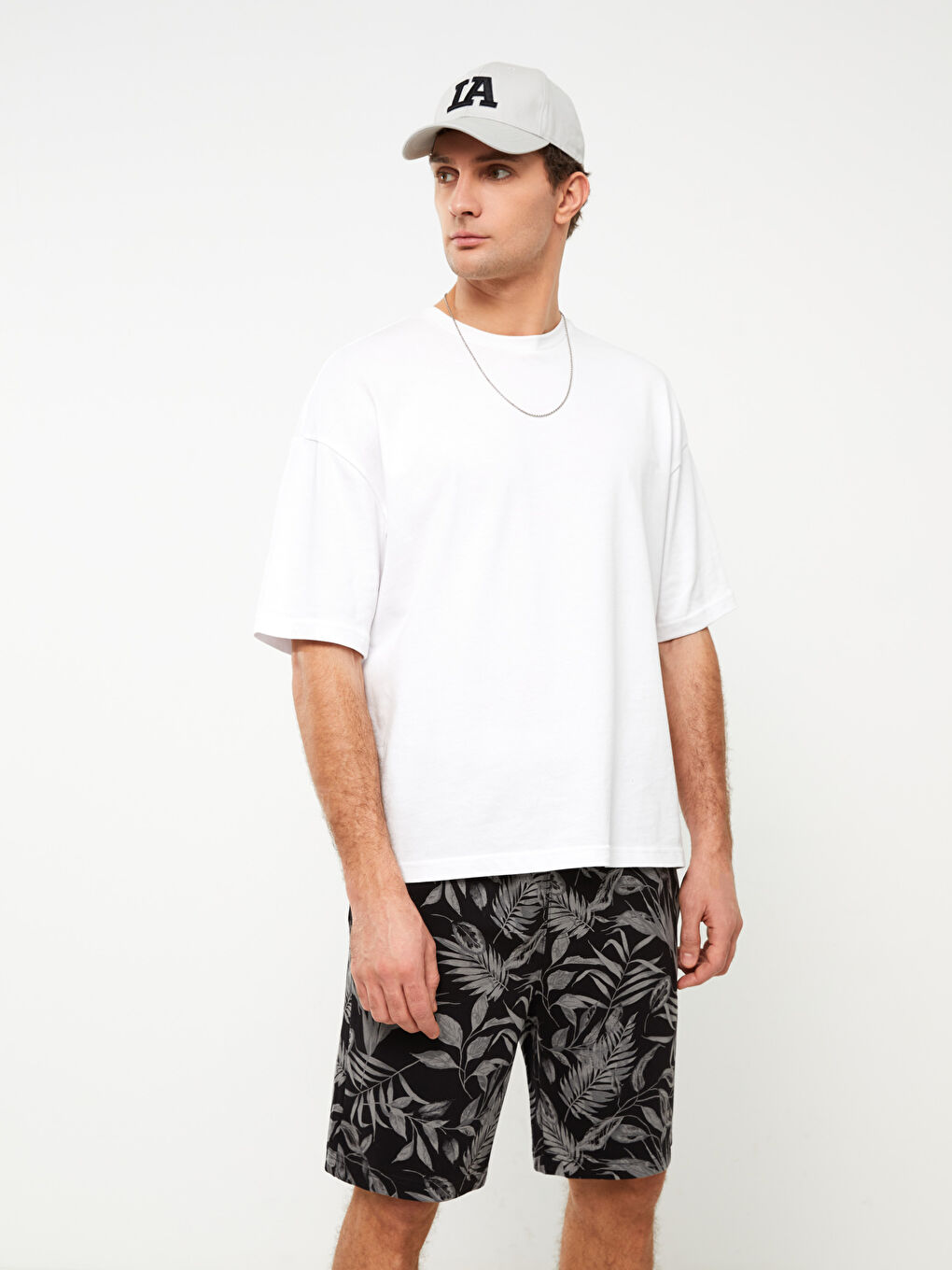 XSIDE Siyah Slim Fit Desenli Erkek Şort - 1