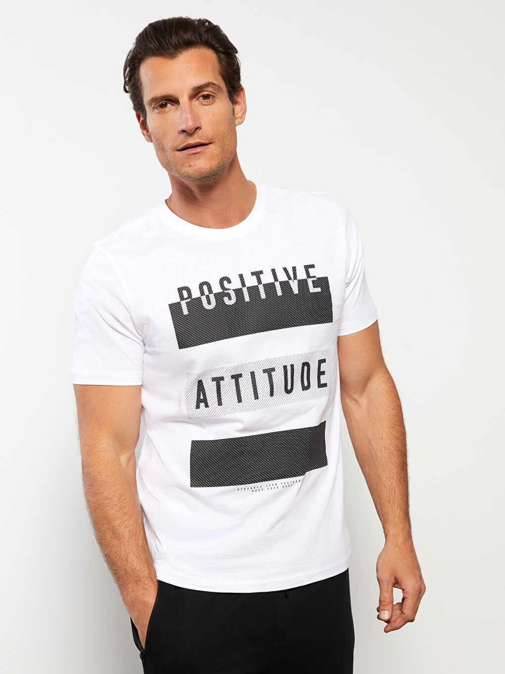 Beyaz Bisiklet Yaka Kısa Kollu Baskılı Penye Erkek Tişört-1