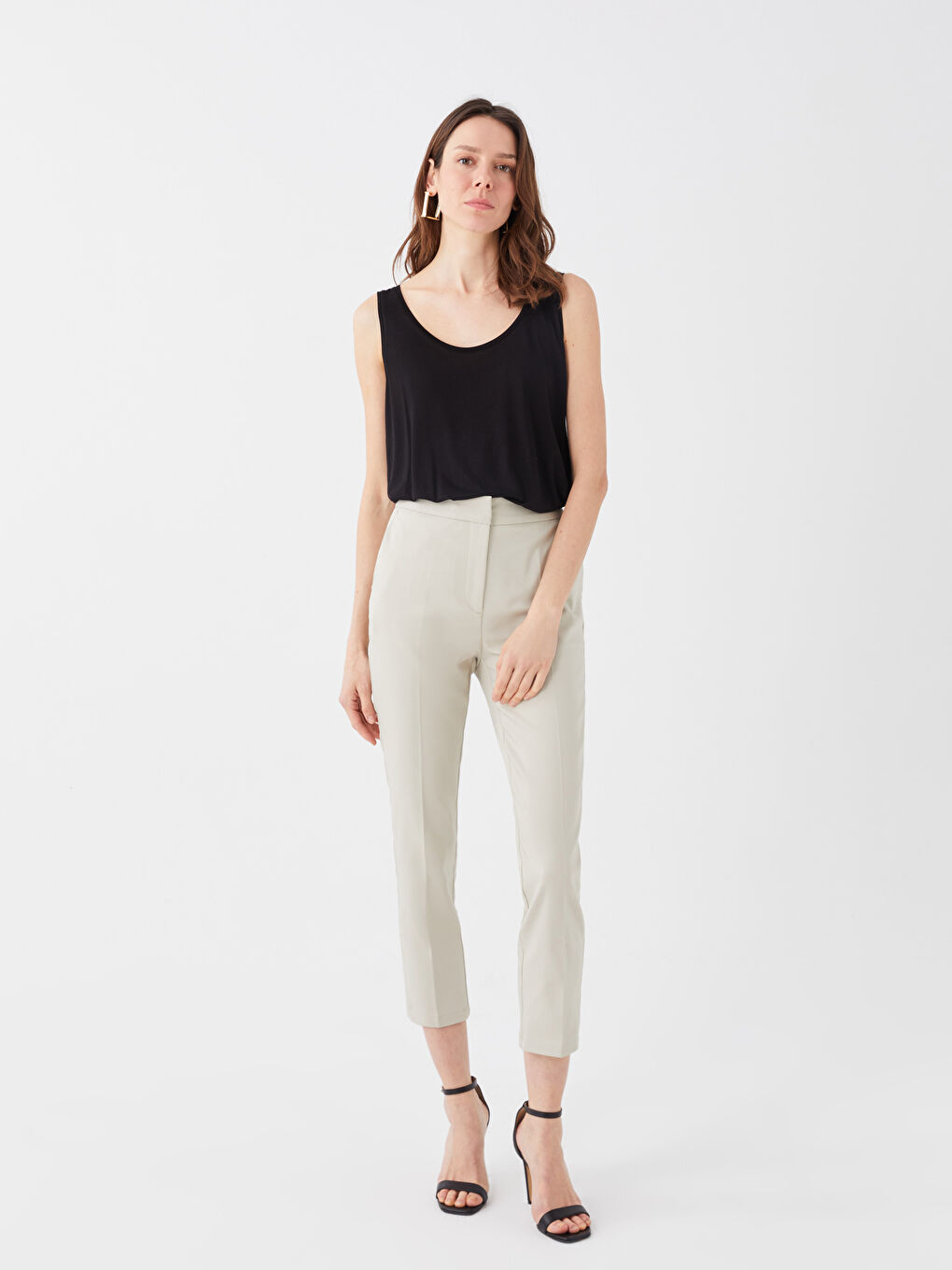LCWAIKIKI Basic Women's U Neck Plain Tank Top -S39678Z8-CVL