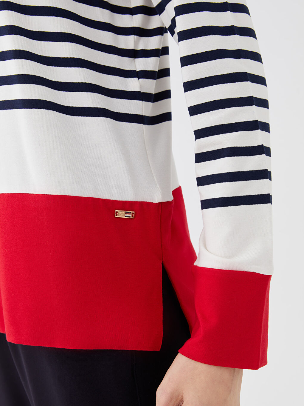 Crew Neck Striped Long Sleeve Women's T-Shirt-3