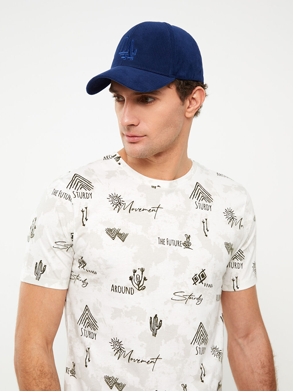 Ерлерге арналған трикотаж дөңгелек жағалы қысқа жең өрнекті футболка-2