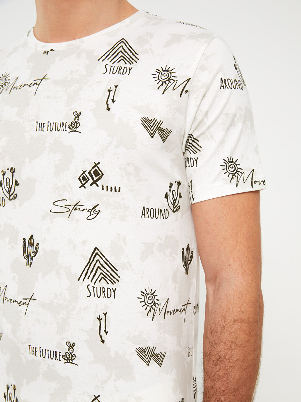 Ерлерге арналған трикотаж дөңгелек жағалы қысқа жең өрнекті футболка-3