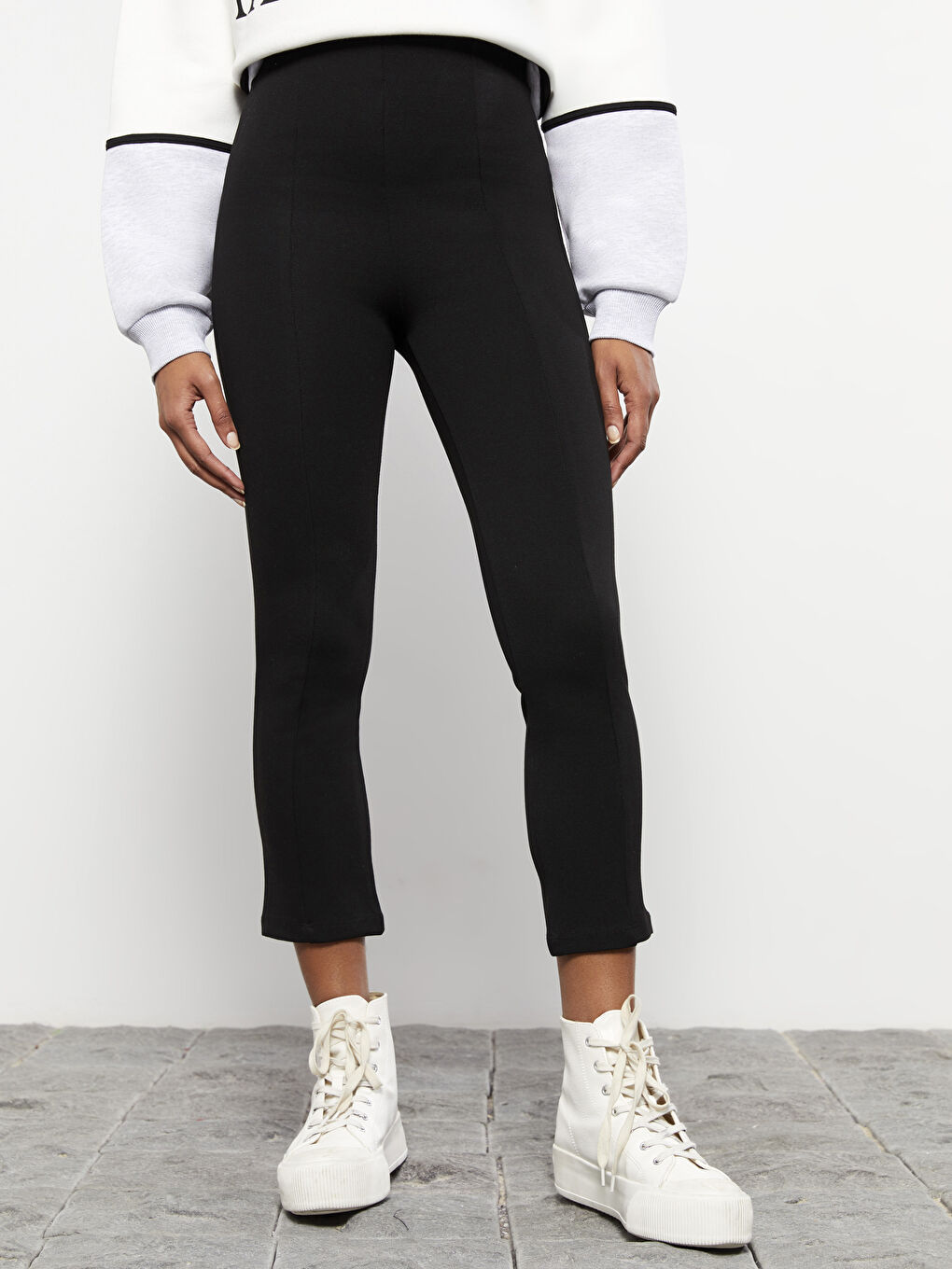 Siyah Kadın Beli Lastikli Düz Tayt Pantolon-1