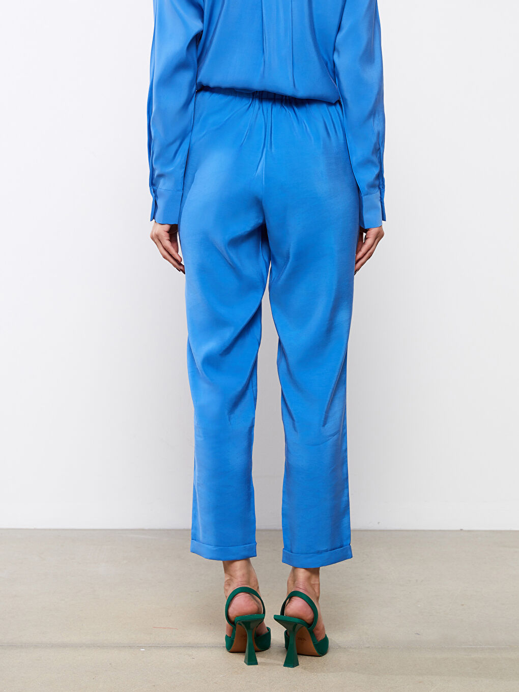 LCWAIKIKI Classic Women's Carrot Fit Plain Trousers -S39798Z8-S65