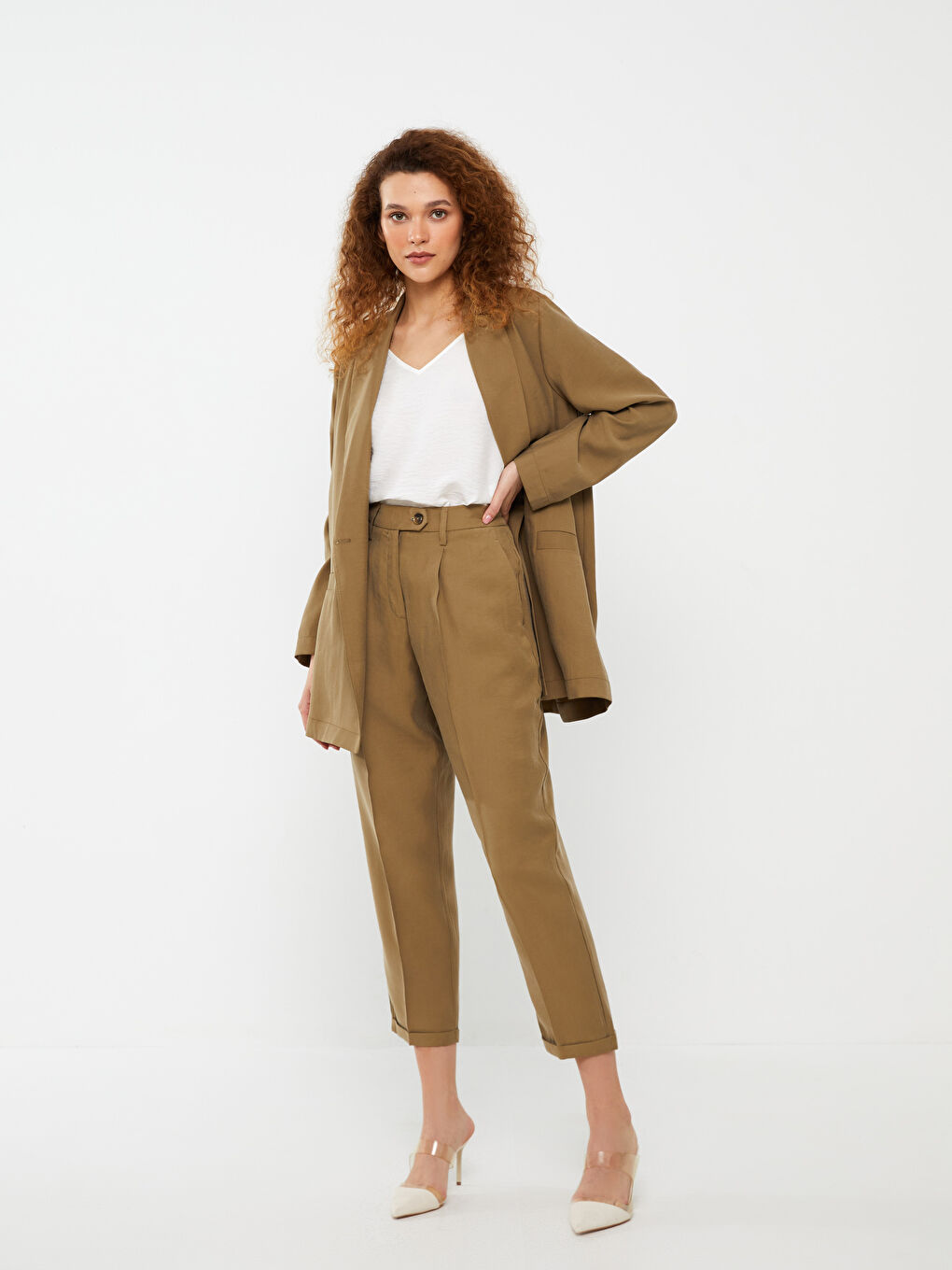 Haki Kadın Havuç Kesim Düz Pantolon
