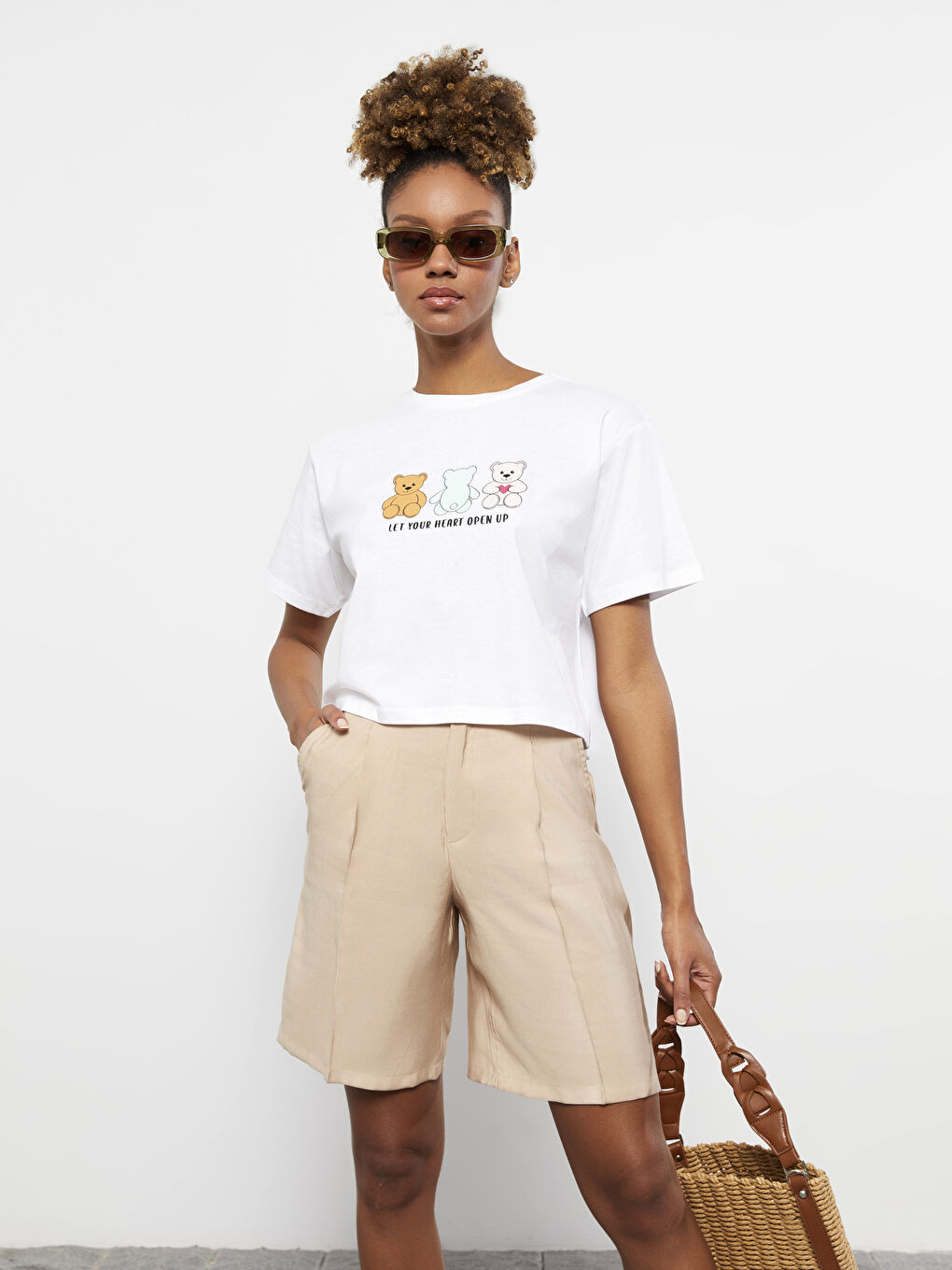 Comfortable Fit Straight Pocket Detailed Women's Bermuda Shorts -S39833Z8-FPK