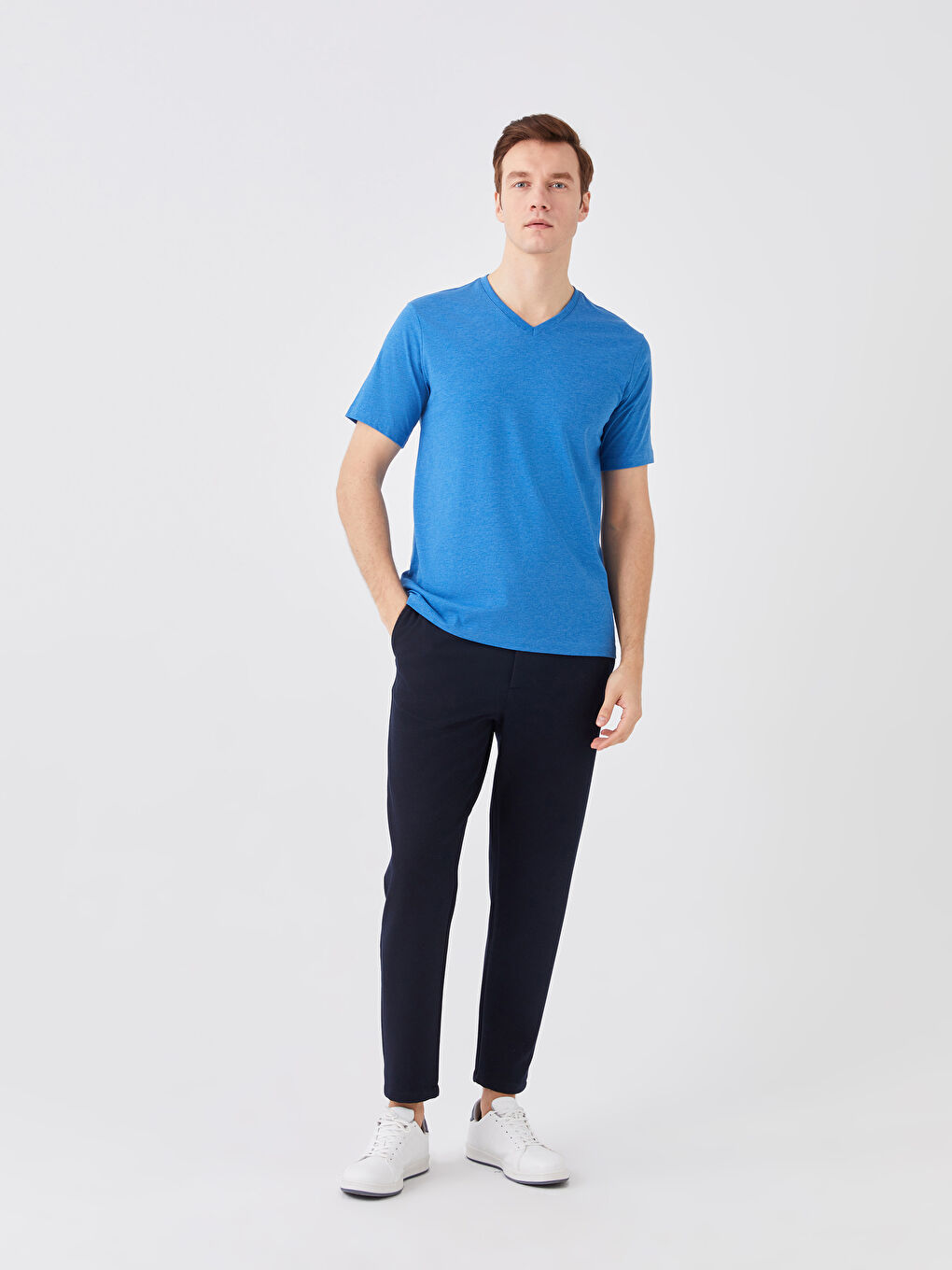LCWAIKIKI Basic V-Neck Short Sleeve Jersey Men's T-Shirt -S39846Z8-DTB