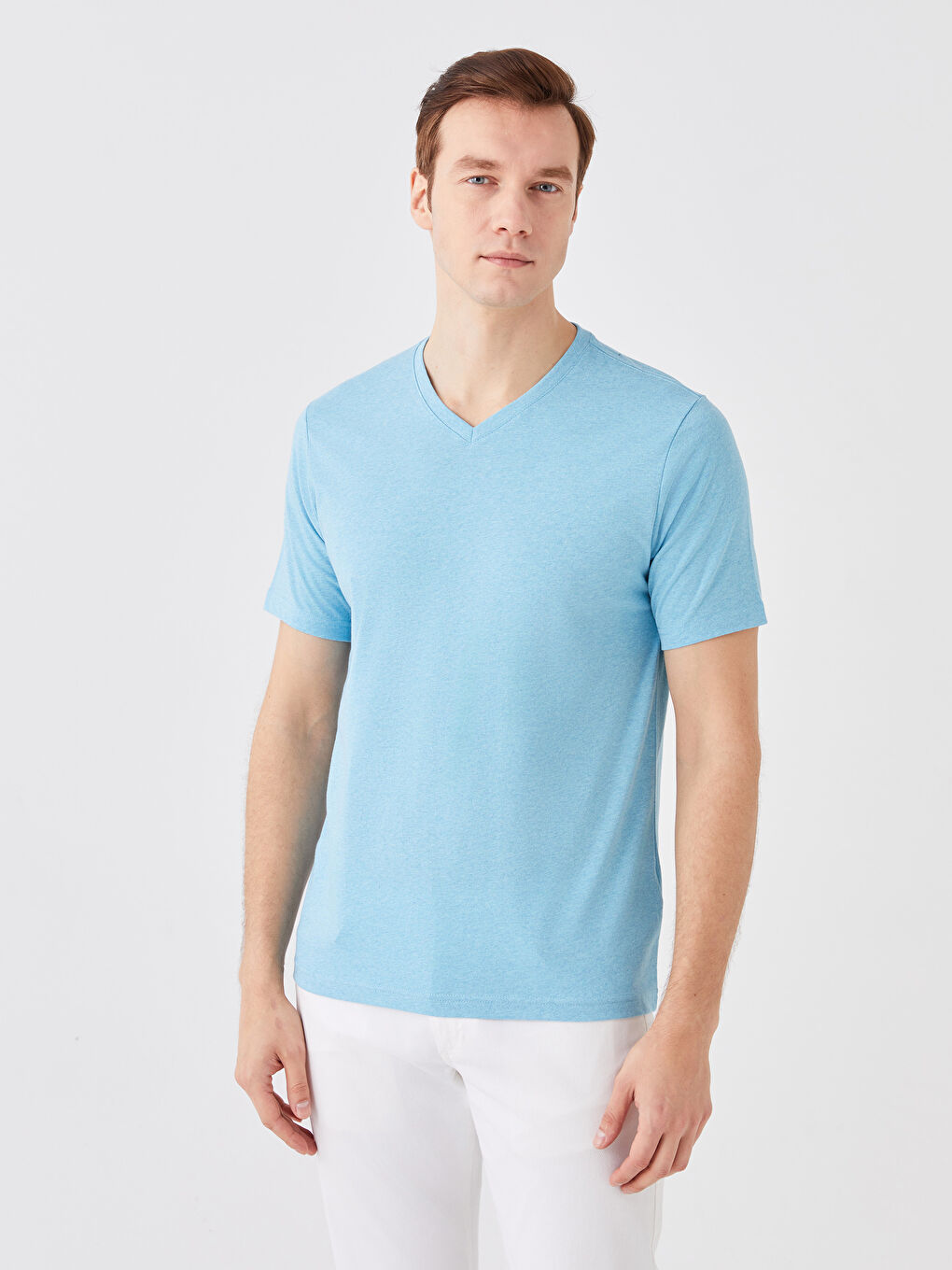 LCWAIKIKI Basic T-shirt pour Hommes en Jersey à Manches Courtes avec Encolure en V -S39846Z8-LDB