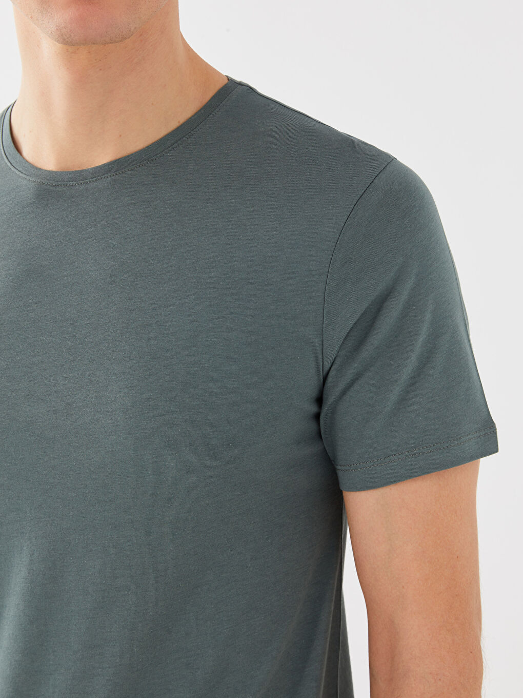 Yeşil Bisiklet Yaka Kısa Kollu Modal Karışımlı Erkek Tişört-3