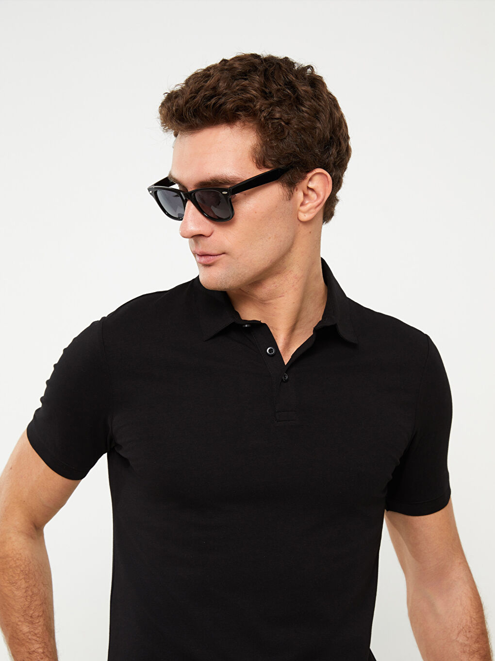 Siyah Polo Yaka Kısa Kollu Erkek Tişört-1